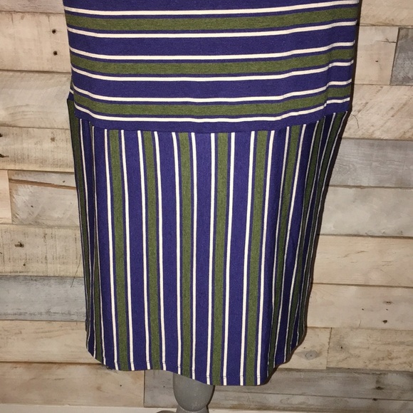 NWT Large Lularoe Julia - Picture 3 of 4
